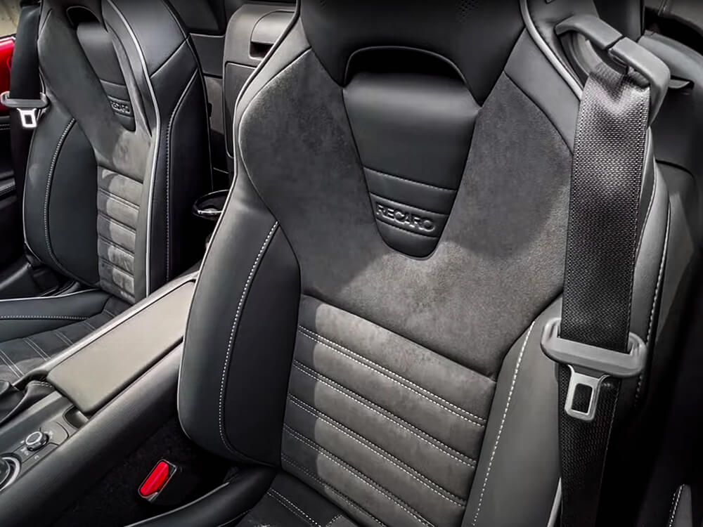 Close-up of a front seat with black leather details in an MX-5 RF. 